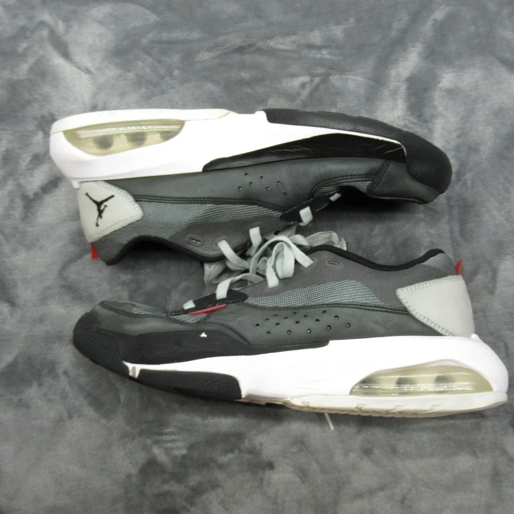 Jordan Air‎ 200E Sneakers Mens 11.5 Black Low Top Cushioned Lace Athletic Chunky